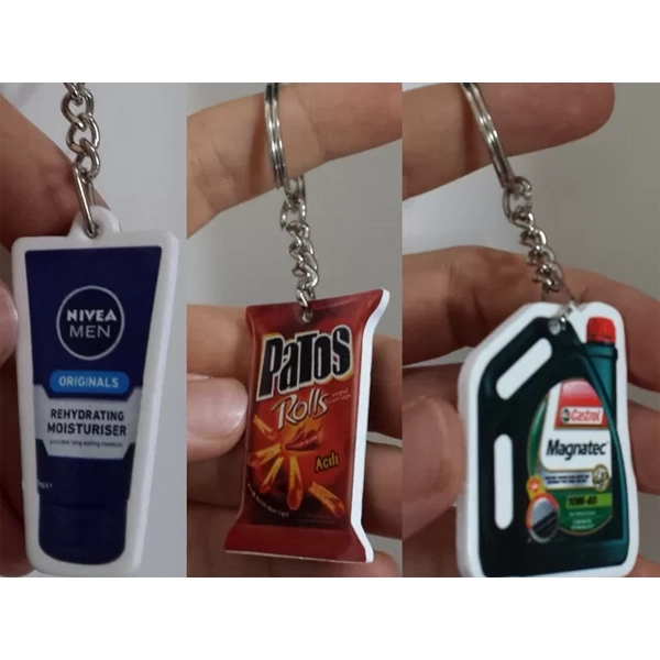 Custom-Shaped PVC Keychain anh 021